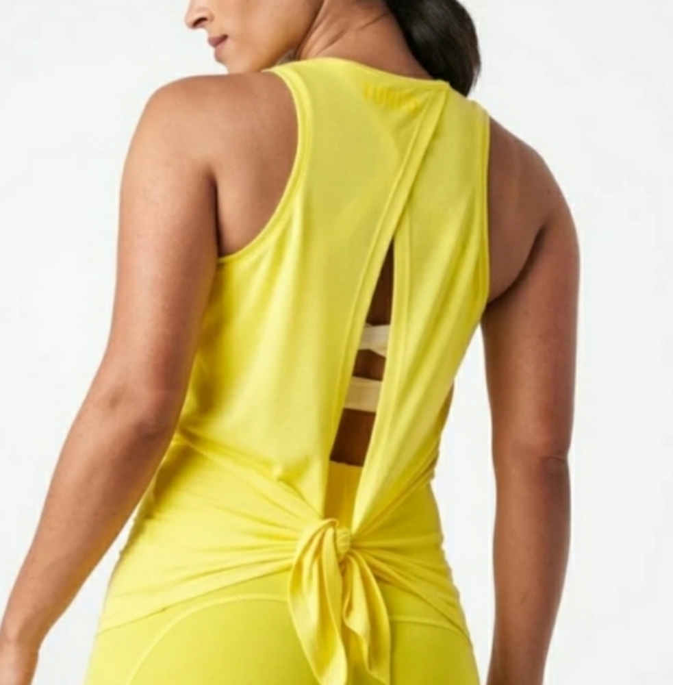 Ashy bines Toned Open back top
